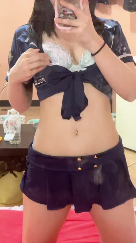 鏡使って撮ってみた📸

こんなに低身長なのにお〇ぱい大きくてくびれてる女の子居ないんじゃない〜？🫣