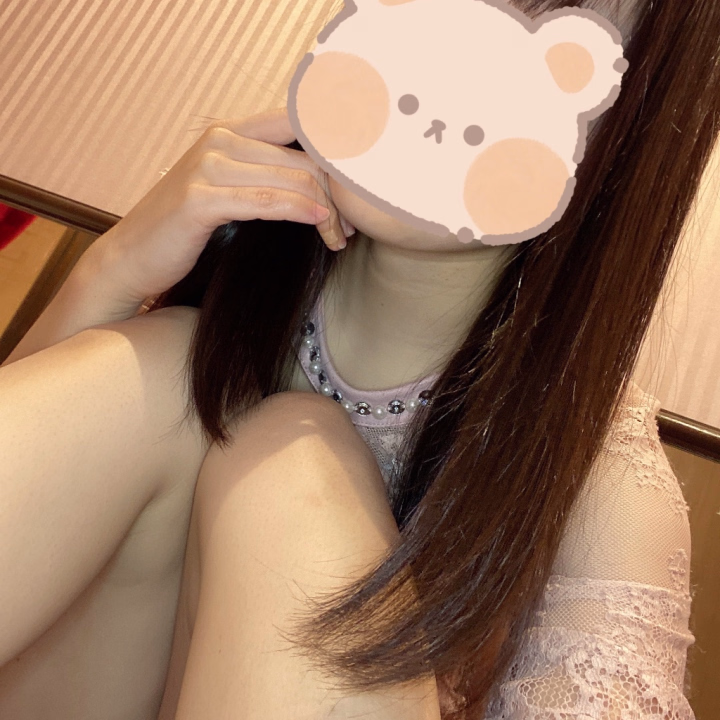本日17時から出勤してます✨️✨️

スタートから80分コースで来てくれた方ありがとう〜‼️

今日8階の方にいますっ
ラストまでいるよ〜っ\( *´꒳`*)/


なかなかお休みになっちゃったり
更新ができなくってごめんなさい💦💦

また今日からよろしくお願いしますっ(*´˘`*)♡





しおん