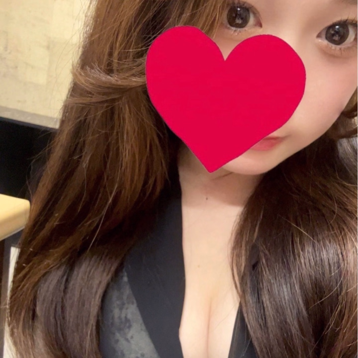 お久しぶりです☀️
今日はほぼ2ヶ月ぶりの出勤でした！
春休みも終わってここからまたたくさんのお兄さん達と遊べるようにいっぱい頑張ります💖