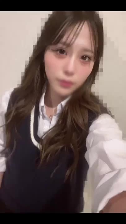 ✽+†+✽――✽+†+✽――✽+†+✽――



「やよいのこと、もっと知りたいな…」

お兄様の熱い視線に、やよいの身体は火照っていくの💕

やよいの敏感な部分を優しく触れられて、思わず声が漏れちゃう🥺💦

「こんなに濡れてるよ…気持ちいい？」って、お兄様の挑発的な言葉に、ドキドキが止まらない😳💓

やよいはもっと気持ちよくなりたくて、お兄様に甘えた声でおねだりしちゃう😘

「もっと…もっと触って…」

恥ずかしいけど、やよいはお兄様に全てを見せたくなっちゃうの💕




✽+†+✽――✽+†+✽――✽+†+✽――