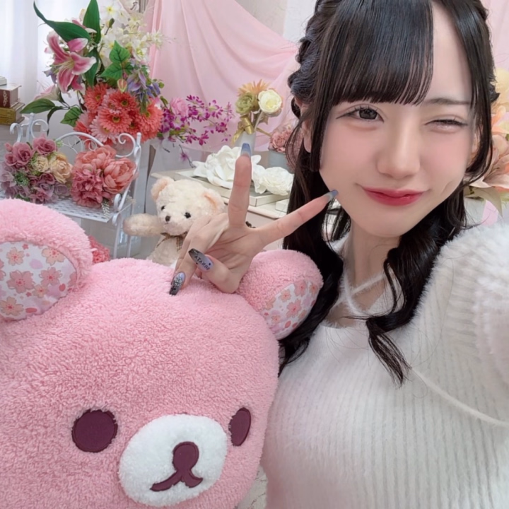 明日出勤です♡

こんばんは！もえかです🎀
約3ヶ月ぶりの出勤でとてもドキドキしてます...
またもえかのこと見つけて会いに来てくれるかな？とか、はじめましての方に気持ちよく、そして癒せる接客ができるかな？って😵‍💫💭

もえかの元気いっぱいな笑顔をお届けします🎁

18時〜24時までいます！
翌3/2、3/4、3/5も同じ時間です💞

待ってるね♡