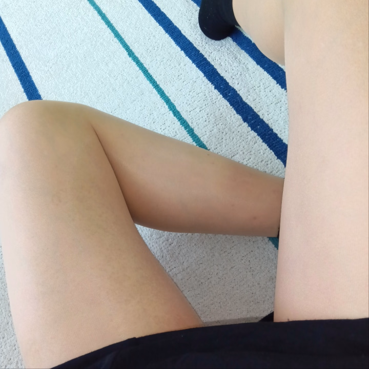 おはようございます😊

13日「人生は芝居のごとし、上手な役者が乞食になることもあれば、大根役者が殿様になることもある。とかく、あまり人生を重く見ず、捨て身になって何事も一心になすべし」 
福沢諭吉さんの言葉らしい。
一心になる…確かに。
考えてても行動しなきゃ始まらんしね。
なおもそろそろ行動しよかな🤔

さて…
昨日は午後から大手会社に行く用事があり
久しぶりにパリッとスーツなんて
着ちゃってたなお…
スーツ着て仕事すると
気持ちまでパリッとキリッとするねぇ😊
久しぶりに気合いはいりましたあ😁

今日は昨日もらってきた書類を
１つずつ処理せねば💦
今週はまぁまぁ真面目な事務員さんです😁

今週、真面目にする分
出勤の日曜日には…😏😏😏
暴れちゃうよ🥰
