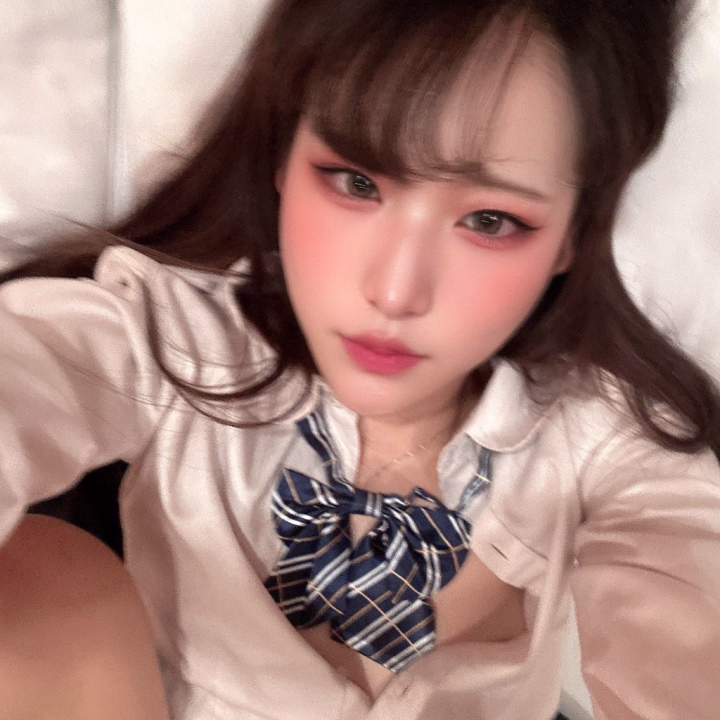 💕アランからいつも遊びに来てくれるお兄さんへ💕

いつもアランを指名してくれて、ありがとうございます！😍
お兄さんはみんな優しくて、紳士で、会うたびドキドキしちゃう...💓

アラン、お兄さんと出会えて本当に良かったって思ってるの😌✨
日頃の感謝の気持ちを伝えたくて、今日は写メ日記を書いちゃいました！

お兄さんに会えると、いつも幸せな気持ちになれるよ😘
これからもアランをよろしくね💕
また一緒に気持ちいい時間を過ごしましょうね！

お店でお待ちしてます🥰✨
