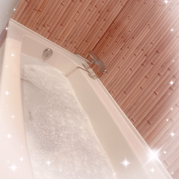 今宵も
🫧泡風呂🫧　楽しみました🛁


入浴剤はこの季節は
とっても沁みますし
心が癒されます✩‧*(ᵒ̶̶̷ᵕ ᵒ̴̶̷∗̀)˚*