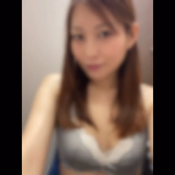 出勤しました！
15:00まで
お時間合う方待ってます😊

15:00〜本指さまありがとう♡
待ってるね〜♡