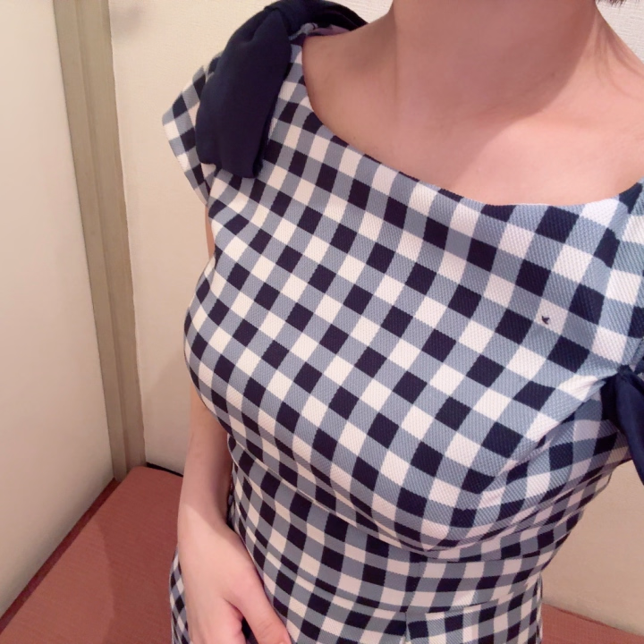 おはようございます！
せいなです！

この間、姿勢矯正に行ってきました！

一度でかなり効果でて嬉しい！

今日も一日、頑張ります✨