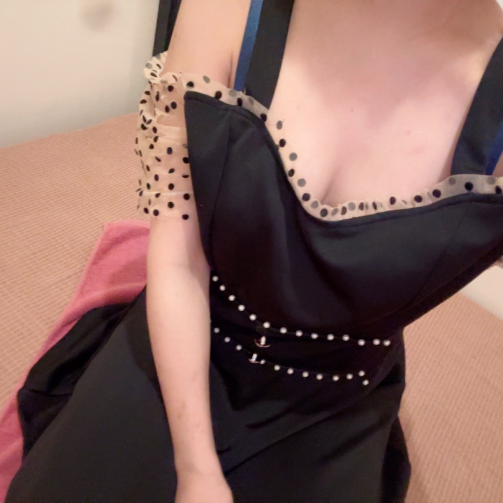 おはようございます！
せいなです！
出勤しました☺️

今日のお洋服可愛い❤️

今日も一日、頑張ります✨