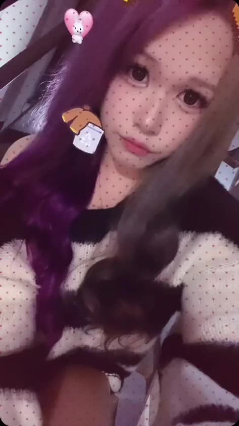 自撮りわ 苦手です😞 
今日も出勤してます 今日も
お兄さん達の事待ってるね🩶