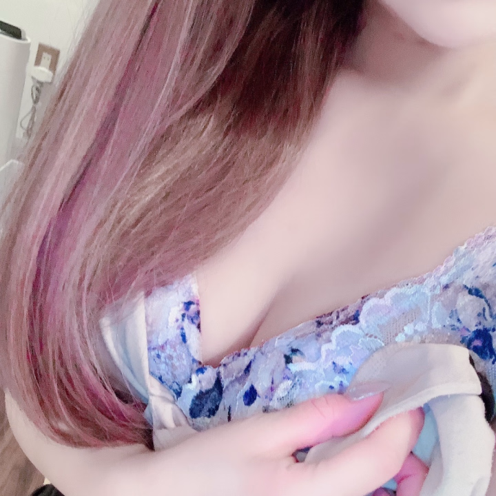 2号店います🌱
ラストまで♬
お誘いお待ちしてます