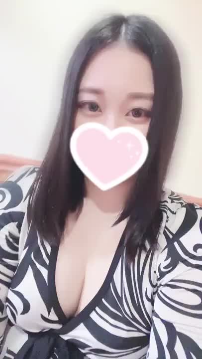 アメリカンチアガール明菜です♡
動画初投稿です(ﾟＡﾟ;)ﾄﾞｷﾄﾞｷ
私を知っていただける機会になれば
嬉しく思います(⑉• •⑉)♥️
本日は19時半まで
お誘いお待ちしております🫰