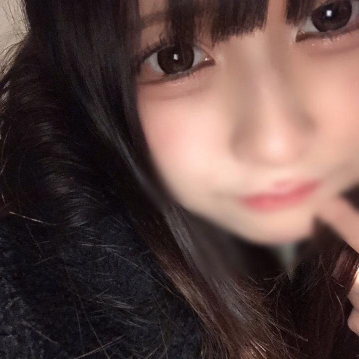 16時までいますん！
今日終わったら絶対麻辣湯食べるって決めてる🍜
あとゴンチャの新作気になってる〜〜、、キーホルダーほしい、、、т  ̫ тかわいいイチゴのやつ🍓

ご予約はお店にお電話お願いしますっ！きょーも一緒にきもちよくなろうねᴗ  ̫ ᴗ