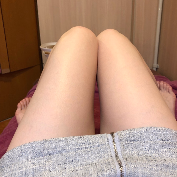 おはよ〜
みぃみです❤️

足とお肌よく褒められるꌩ  ̫ ꌩ
足で挟まれると気持ちいいらしい…💭
天然素材のつるすべもち肌ご堪能したいお兄様募集中っ🍑

ご予約の際は店舗にお電話お願いします♡お店でお待ちしてますっ🌟