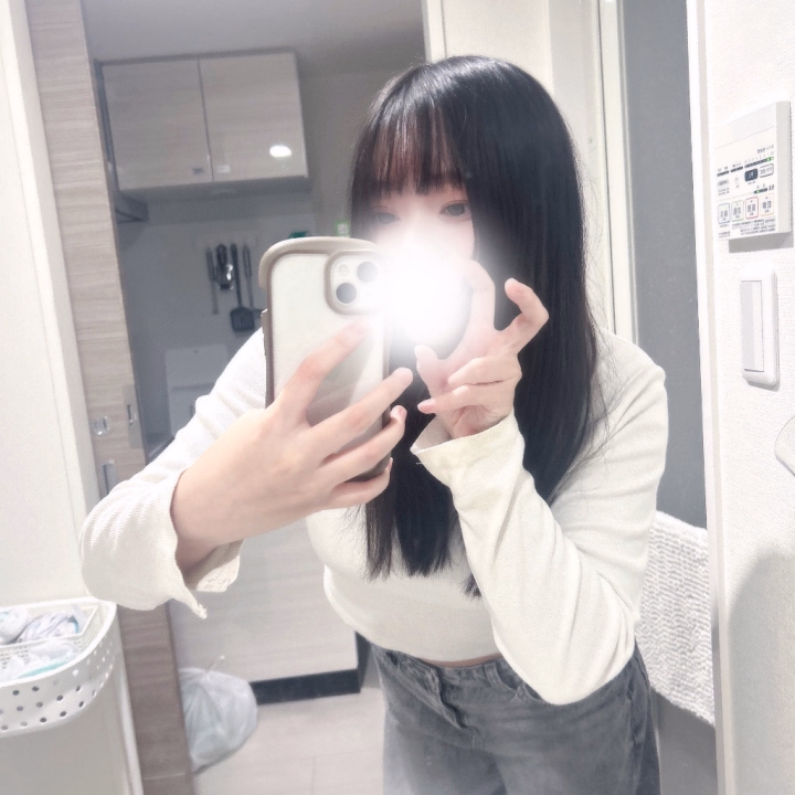 今日もこのあとのお時間お待ちしてます( ⸝⸝⸝• •⸝⸝⸝)
最近あったかいから花粉が怖いね🥲
でもそんな花粉も今週は大丈夫かも、、??、
お兄様といっしょなら大丈夫な気がするんだぁ…♡