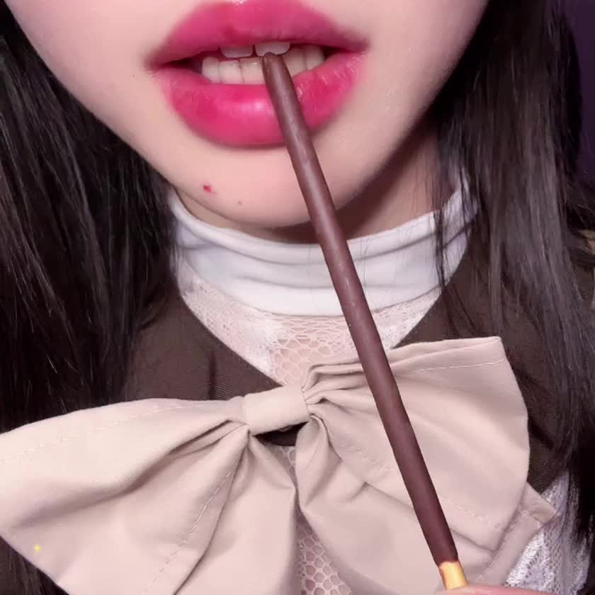 お兄さんの〇〇〇〇〇、舐めさせて？♡

舐めてほしいものが思い浮かんだお兄さんは
毎日いいね5回👍
アイテム🎁
このページからフォロー💗
してくれたら励みになります🎶