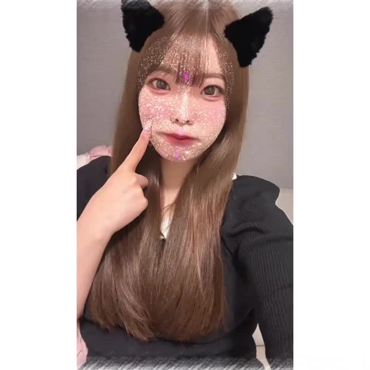 ｡.୨୧.｡.:*・*:.｡.❤︎.｡.:*･*:.｡.୨୧.｡.:*・*:.｡.❤︎.｡.:*･*:.｡.୨୧︎.｡.

改めて、
5/22からお世話になる咲姫（さき）です🐰🎀

出勤までに少しでも
さきのことを知ってもらいたくて...
自己紹介させてください〜♡♡♡

ドM界のナイチンゲールです♡♡笑

　さきはちょーがつくほどの
ドMさんです♡♡

イ●のが大好き🩷🩷
感度良すぎ🩷🩷
〇〇なアソコにびっくりしちゃうかも///♡

あとちょー

キス魔です♡♡

プレイ中顔が合えばキスが
したくなるぐらい♡♡♡♡

いっぱいちゅー💋して
イチャイチャしようね〜〜〜〜

得意なプレイは...

濃厚なフ●ラ♡♡♡

唾液たっぷり〇〇なフ●ラにお兄様の
アソコももう...///♡♡

ちなみに好きなタイプは
変態紳士さん🩷🩷
エロがすぎる♡っていうぐらいが
スキなんです♡♡♡♡

見てわかってもらえるかもだけど
さきが変態🩷な〇〇大好き女の子です👧🏻🎀

早くお兄様とイチャイチャ🔞
シたいよ〜〜〜〜
5/22からよろしくお願いします♡

‎─┄┄┄\𓈒𐅛