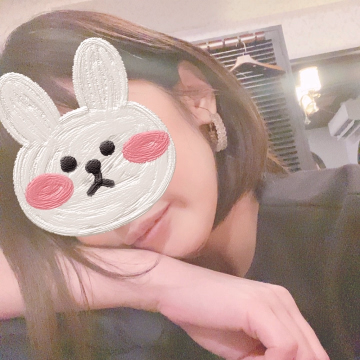 今日の私のランチ❤

ガストで赤身ステーキ食べました🤤
おいしかったです✨️

デザートにプリンパフェもお腹に収めました(๑´ڡ`๑)
午後からも頑張るぞー！