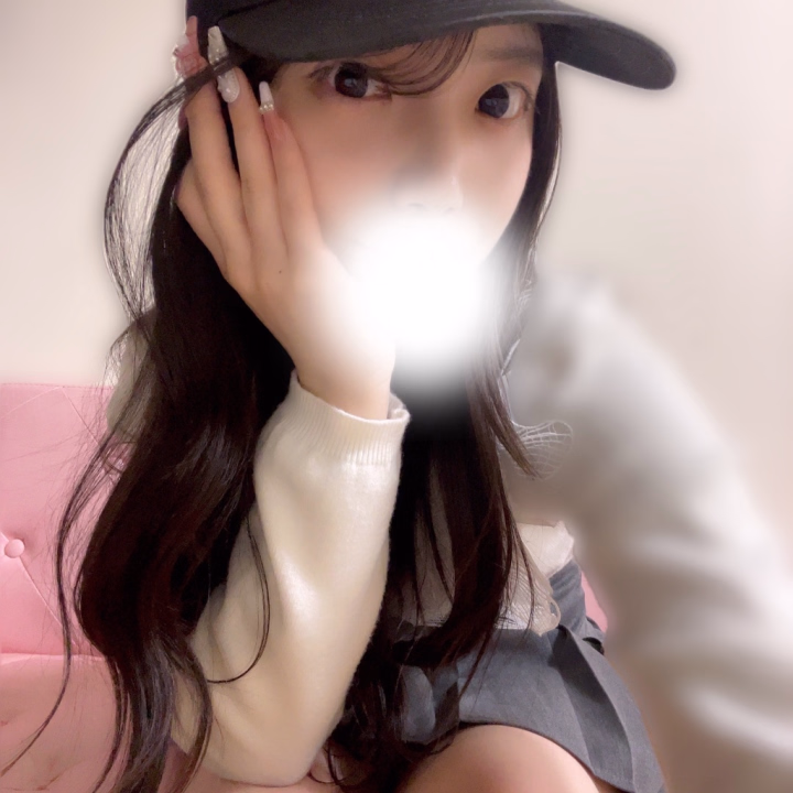はじめまして！
〝こころ〟です💖
おみせで働くのは初めてでドキドキしてますっ🔞
優しいお兄様よろしくお願いします✨
