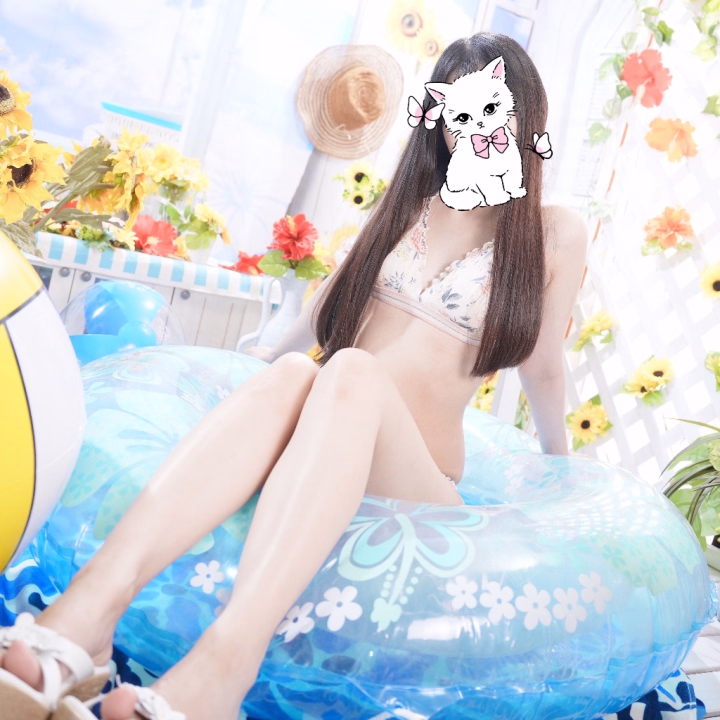 おはようございます！

出勤してます✨

本日は16時受付終了です🐬