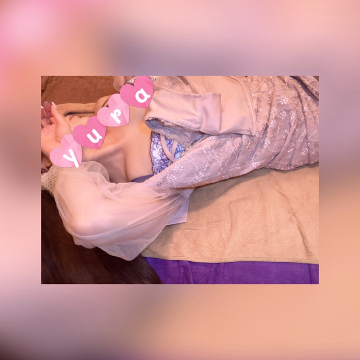連勤最終日🤍

ありがとうございました⸝⸝>  ̫ <⸝⸝ᐡ♡

敏感だねって、、、
いっぱいして貰っちゃった🩷

大好きなオプションも
ありがとう🩷🩷

ヘトヘトなので…帰ったら寝ます( -ω- )笑


次は25日の予定です♬.*ﾟ