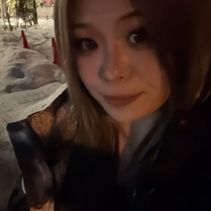 たまにはノーマルとかも載せてみちゃう⚾️💋
これは真冬の時期のかな💦💦

この時新潟いたんだけど寒すぎて凍結してたし当欠した🙏
