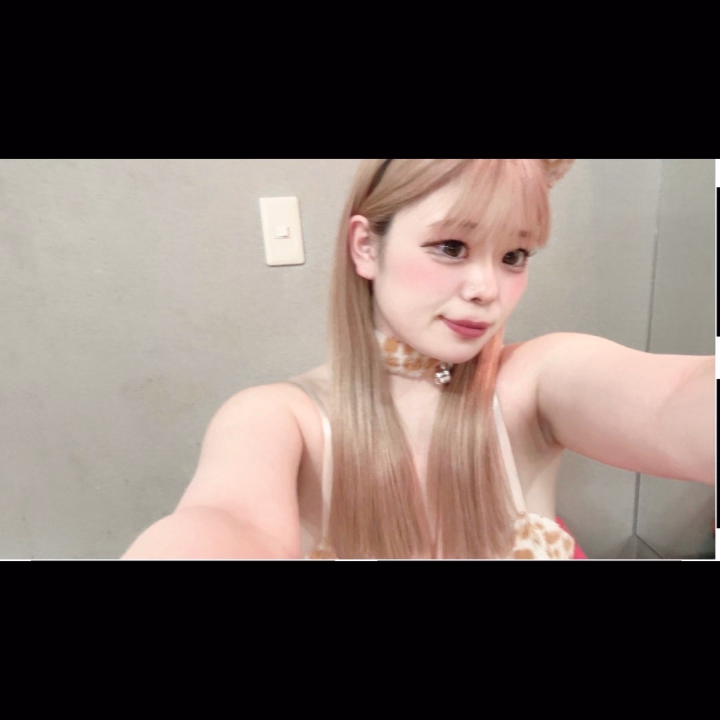にゃんにゃかにゃんにゃんにゃーん

やっぱ猫は可愛いすぎる💕


まじほんもんのキツネみたい🦊