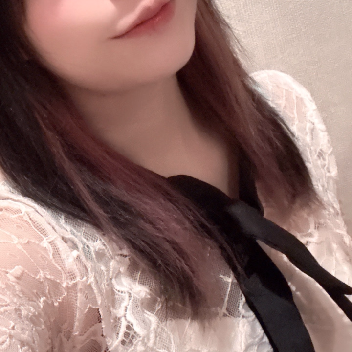 午後からも会いに来てくれたお兄さん方ありがとう🫶🏻💗

初めて2回いけた！なんてお兄さんもいて嬉しっ🙏🏻❣️

ラストまであと4時間！

駆け込み待ってる〜！！