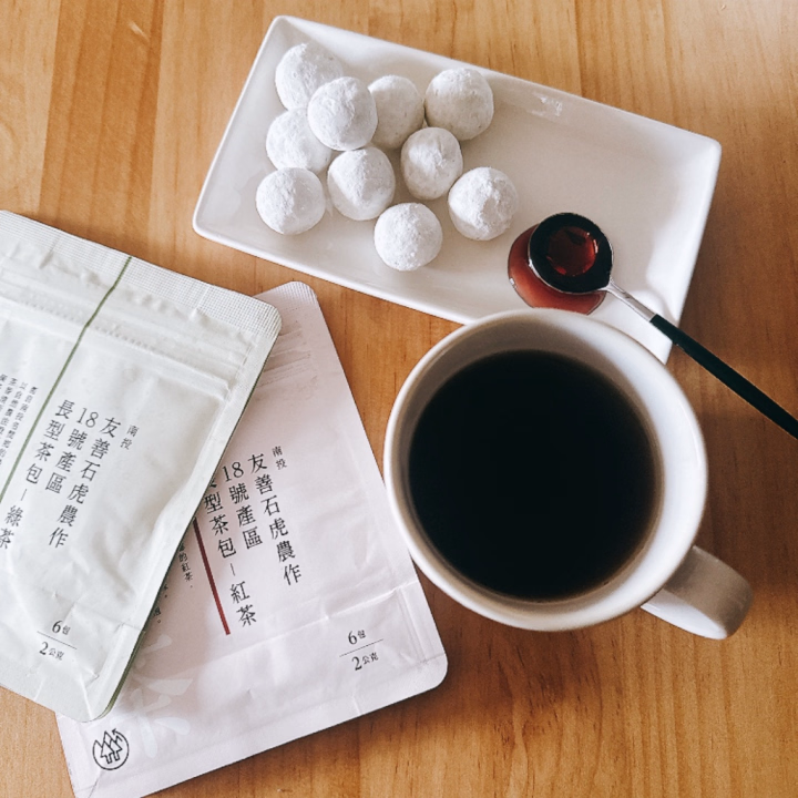 この間、お土産で貰った台湾の紅茶とお茶🫧🫖

アーモンドボールとローズラベンダーのはちみつと一緒にティータイム🥜🐝

飲みやすくて美味しい紅茶♥️

癒されたー！  いつもありがとう☺️


今月の決まってる出勤は明日5/15です！

それ以降はまたわかり次第お知らせします-`📢⋆

しほ