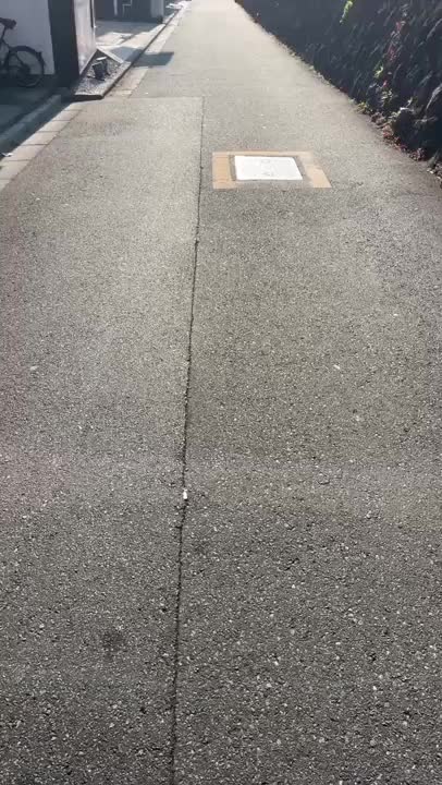 おはようございます😃
休暇明けて、今日から出勤です。

本日もよろしくお願いします✨

  鶯谷　 人妻店　 花かんざし
 ゆり　 ショートカット