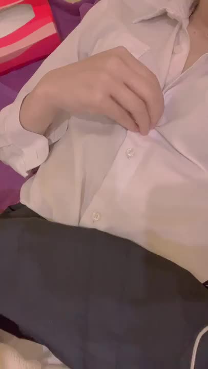 こんにちは✨
ハピネスドリームのゆうきです💖

シフトバラバラですが姫トークからご予約いただければ出勤します❕

11月はお誕生日月🌙
皆様のご来店お待ちしてます🍀*゜