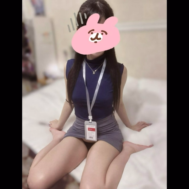 こんばんは、びびです🌷.*



来てくれた4人の仲良しさんありがとうございました💖

今日も完売ありがとうございます߹ ߹*



明日は18:00〰️3:30まで出勤してます💫💫

キャンセルが出て、21:00から100分のみ空き出てます🥲🥲

ご都合合う方お誘いお待ちしてます〜🐥⸒⸒



久しぶりの連勤で体筋肉痛、笑 なのでいっぱい寝る🐑💤