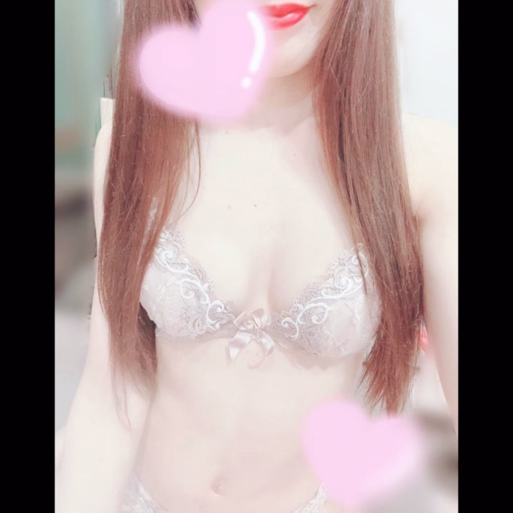 おはようございます！



昨日は雨の中お誘いありがとうございました！！



今日はいつもより短めになるので
早めにお誘いいただけると嬉しいです💗



今月最後の出勤になるかもです(泣)