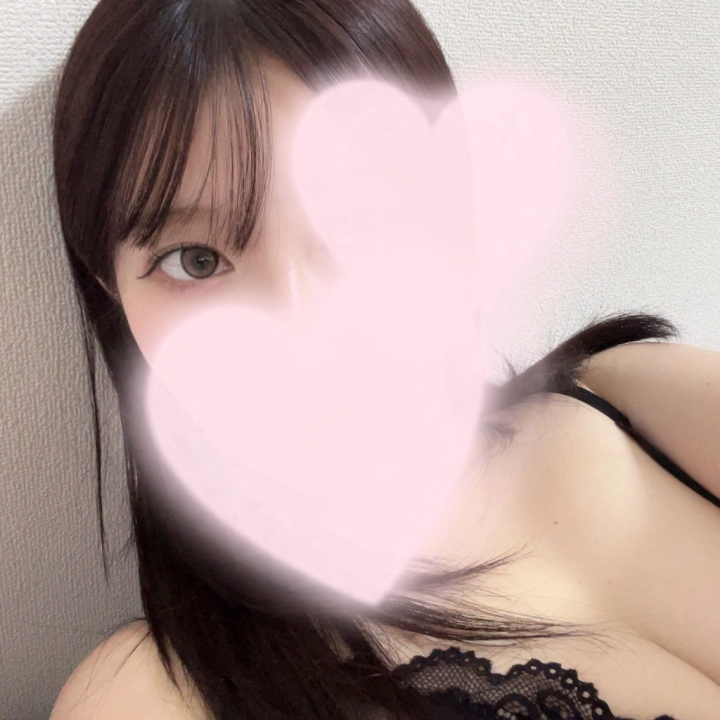 こんにちはー！
投稿めっちゃサボり気味でごめんなさい（ ｉ _ ｉ ）
今日も元気に出勤してます！
16時までいるので遊びに来て欲しいなあ🤭🫶🫶