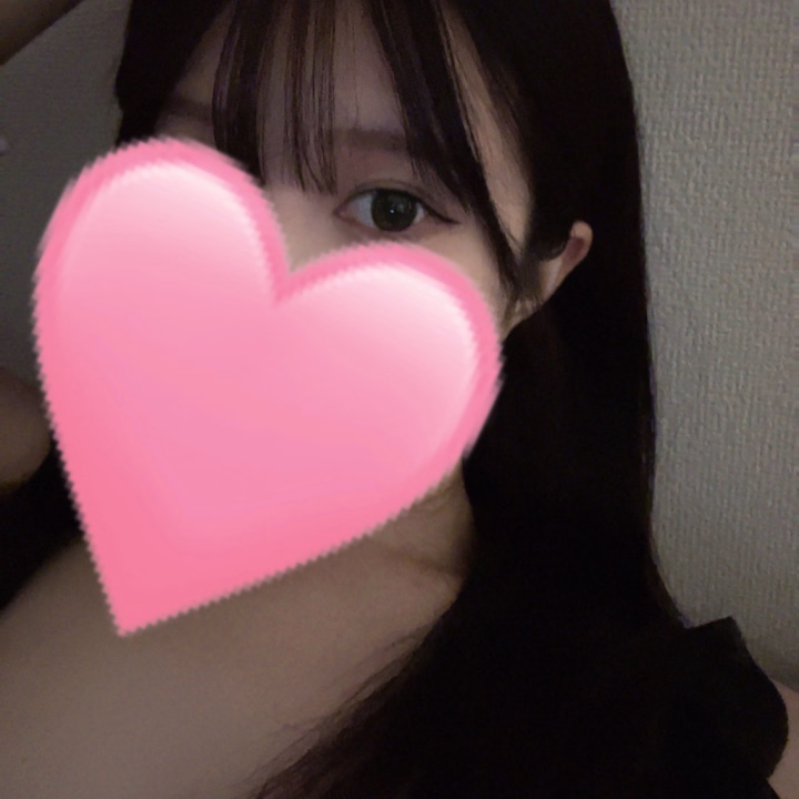出勤したにょーん🫠🫠
暑くて湿気やばくて毎日嫌すぎる🤢
夏嫌いすぎる😾😾😾😾

今日も予約嬉しい！！
いっぱい楽しもうねっ🫶🫶
まだ予約枠空いてるので遊びに来てくださいっ❤︎❤︎