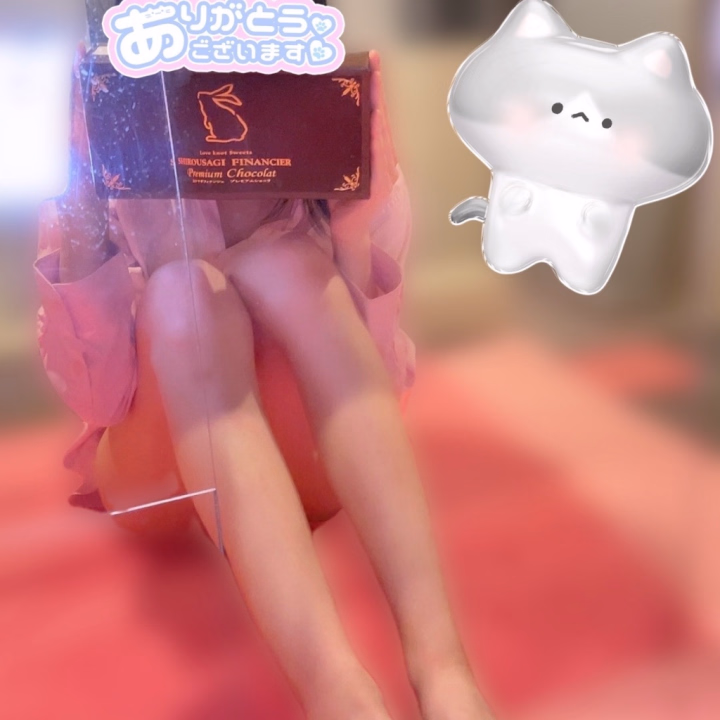 仲良しさんありがとう♡
やっと会えたね😊

フィナンシェもいつもありがとう🐇
またフィナンシェブームがきた！

いつも沢山褒めてくれて
本当に嬉しい😭助かる🫶🏻

色々大変だと思うけど
いつでもお話ししようね‼️
また元気に会いたい😽🫶🏻⸝⸝꙳