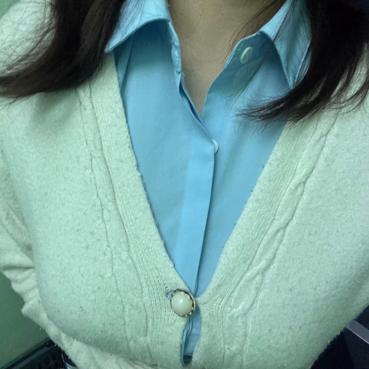 かやです！

こんばんは🌙

梅雨入りしてジメジメだね〜☔️💦
今日は暑くてちょっと汗かいちゃった😳

そういえば今日は梅の日らしいよ🌸
しかもロールケーキの日でもあるらしくて、甘いもの食べたくなっちゃう🤤🍰

そんな感じでまったり24時まで2号館
・5号館にいるよ🙌
お時間合うお兄さんたち遊びに来てね💓