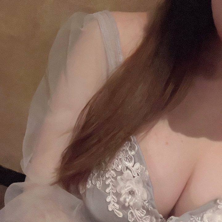 こんにちは。なごみです

自分で気に入ってオン眉にしてますが前髪切りすぎじゃないって笑われてます

なごみは髪の毛伸びるのがかなり早いのでオン眉なごみでお迎えするのは期間限定です

長期休暇に入ると大好きなヌルヌルと遠ざかるし写真のネタ切れも起こしてるのでちょっと更新頻度下がります

近々の出勤は
6月23日
16時から0時までの予定です