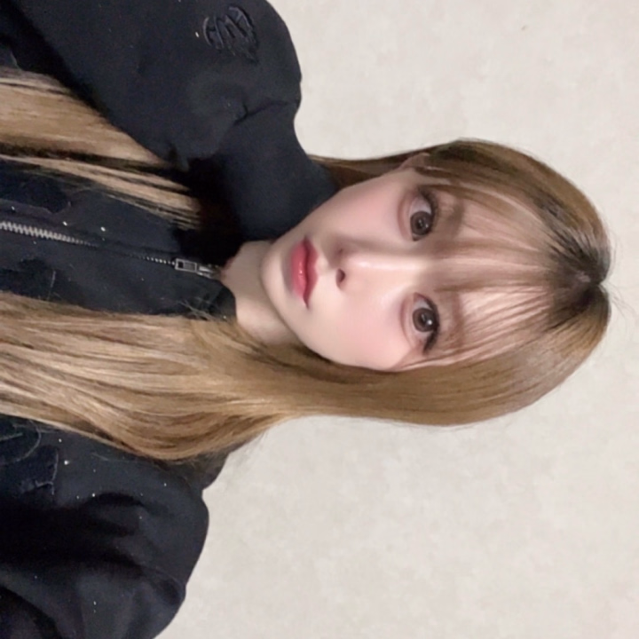 昨日会いに来てれたお兄様
ありがとうございました💓


今日も18時から出勤です🙇🏻‍♀️‪‪

お誘い待ってます🎶

すず♡