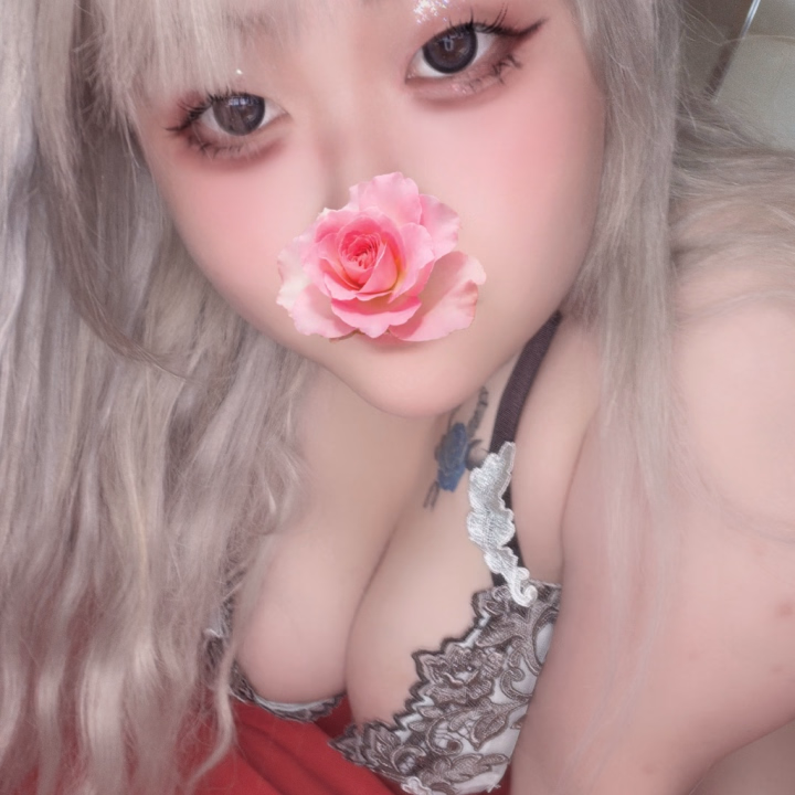 ふ⭕️らしてるときとか、え⭕️ちしてる最中にお目目合わせるの、ちょっと恥ずかしいけど好きなんです//
今日もビジュが良き良きなので可愛いしえるのこと、しえるの恥ずかしいとこいっぱいみて?
⭕️サレ待ちです🤍