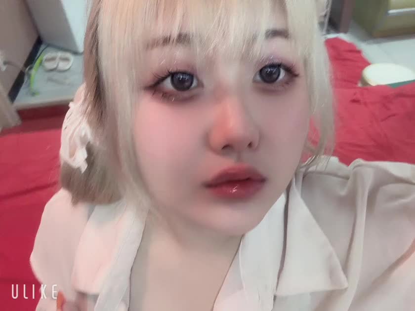 いっぱいもみもみしてほしい🩷

お兄さんがいっぱいもみもみしてくれるからほんとにおむね大きくなってきてるよ//

お風呂でイチャイチャしていっぱい後ろからもみもみして？