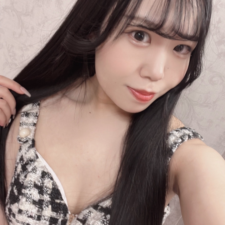 土曜日はお仕事お休みのお兄さんが多いのかなぁ〜？？🫣💭💕

退屈してるお兄さん❣️

リンゴとヌルヌルイチャイチャタイム過ごさない？？🫣🫣🫣

マ♡トめっちゃ自信あります👍🏻