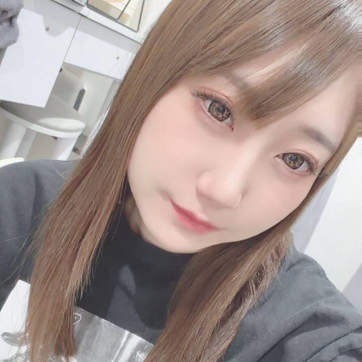 お久しぶりです！

長らくお休み頂いてました🙇🏻‍♀️

19日久しぶり出勤します☺️

たくさんのご予約待ってます🤍
