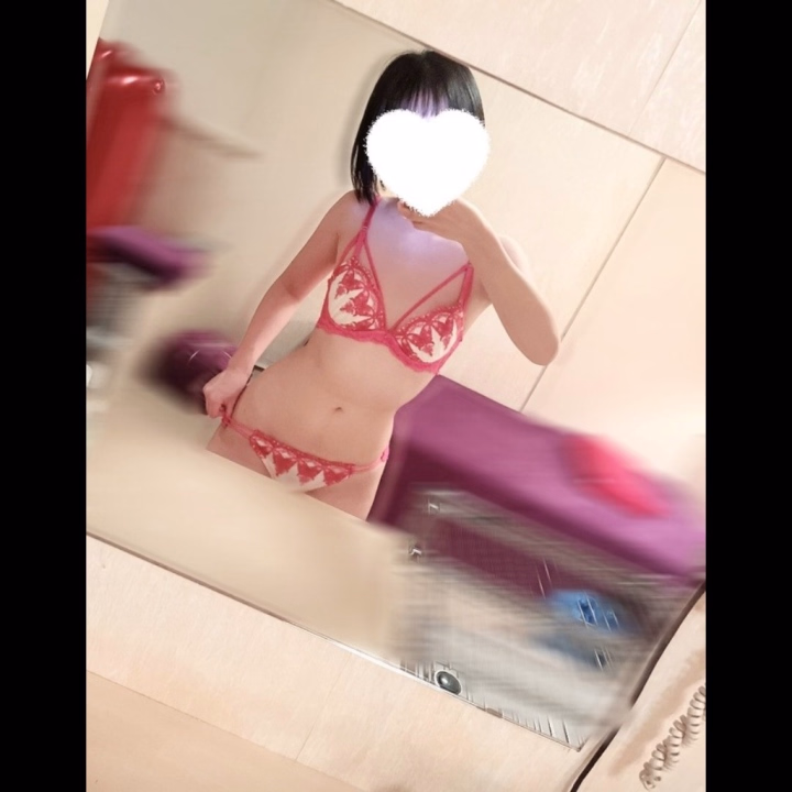 搾精研究所　いちか



今日はちょっとだけ大人なお話…♡

 

ぎゅって近づくのが好き？

それとも、ゆっくり密着派？💭

 

いちか、お兄さんに合わせるの得意だから

自然に"ちょうどいい距離"見つけちゃうかも🤍

 

2人だけの相性、

こっそり確かめに来てね♡

 

いちか