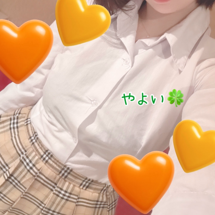 やよいです🍀
このまえ、宣材写真を撮りにいってきました〜✨️可愛く撮ってもらえたかなあ？

いよいよあと2週間後には、またドリーム水戸でみんなに会えます🩵🩵
たのしみだなあ〜✨️姫予約も大歓迎なので、ぜひメッセージしてくださいっ

21日(土) 12時～24時
22日(日) 9時～21時

シフトはこんな感じです🤍