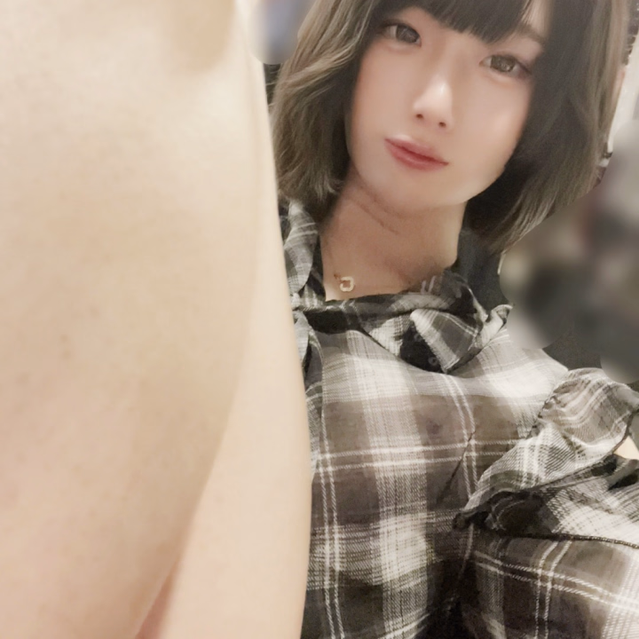 7日の14:00から　2時間コースで遊んでくれた可愛い服着たお兄さん💕

出張前にももなに会いにきてくださってとても嬉しかったです♡

体全体が感じやすいとのことで、まずはちくび攻め//体がビクンビクンしてて可愛い🩷

吐息声でいっぱいももな可愛いっ言ってくれてももなもビンビンに♡

ベットに移動した後ももなの体を舐めてくれて、気持ち良すぎてももな白目むいちゃいました💕

ももなのあそこに優しく挿入//ちょうどいい長さで、ももなはケツイキ我慢しながら頭の中真っ白///

最後は耐えられず、ももなのミルクがいっぱい出ちゃいました♡

バイバイが寂しかったけど、8月にまたきてくれるとのことで、ももなは楽しみにお兄さんのこと待っています♡

ありがとうございました♡