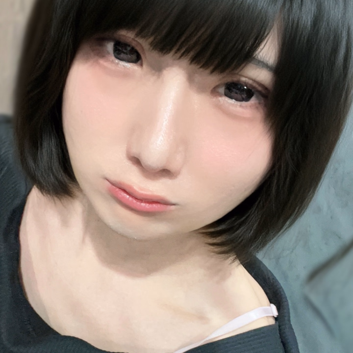 10日の16時から60分コースで遊んでくれたおにぃさん♡

部屋に入って、顔を合わせた時にめちゃくちゃ可愛いねって言ってておにぃさんのあそこはもうビンビンに///

おにぃさんのビンビンになったあそこをみて　ももなもビンビンに///

ちくびを舐めたら体がビクンビクンしてて可愛かった💕

シャワーを浴びた後、ベットに行きちくびを舐め舐め💕

おにぃさんのミルクがちょっとでてももなも汁だらけに💕

フェラをした後手コキでびゅっびゅ♡

とてもたのしぃ時間でももなバイバイ寂しかったけど、また来てくれるとの事で、ももな楽しみに待ってます♡

ありがとうございました♡
