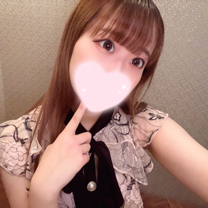 お部屋到着しました♡
ラストまでよろしくお願いします🥰

早速ご予約もありがとうございます♡
甘い時間を過ごしましょ(/ω＼*)

昨日はお休みで大好きなカフェ活してきたよ🍩☕∗*ﾟ

また写真も載せるね🫶🏻