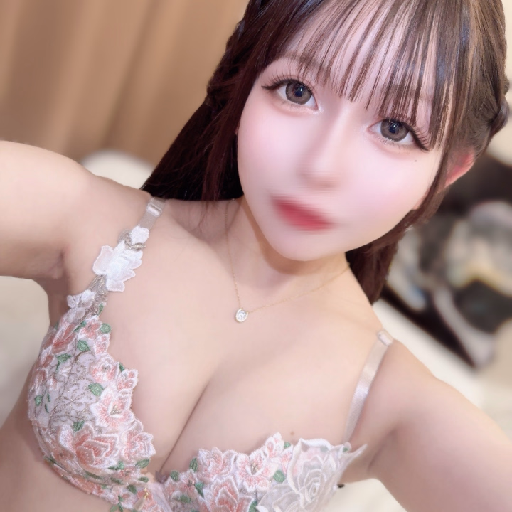 おはよー！

出勤してますㅠ‪ ̫ㅠ♡

今日でラスト出勤ですᐡᴗ͈  ̫ ᴗ͈ᐡ‪‪
次いつくるか分からないので
今日会いに来てください‪🫶🏻‬💕︎︎