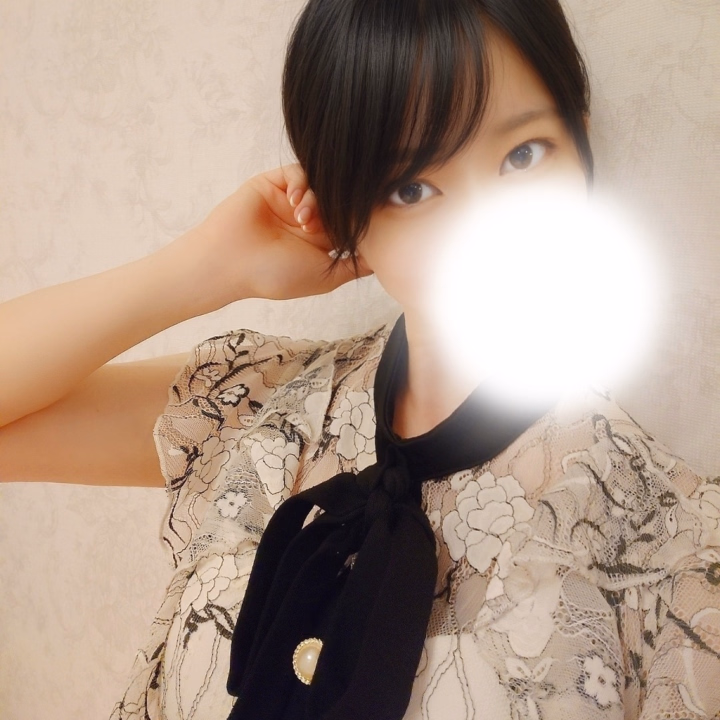 退勤しました！
今日は沢山のお誘いありがとうございました♡
お兄さん達とお話しながらいちゃいちゃする時間って幸せ☺️
次の出勤は少し先になってしまいそうです、ごめんなさい😣
また出勤予定決まったらアップするので、こまめなチェックをしてくれると嬉しいです🥺