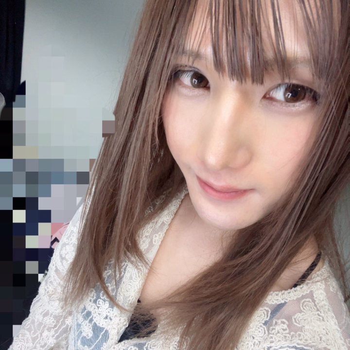 こんにちは✨

12時からきてくれたお兄様ありがとうございました💕

今日も22時まで出勤してるよ〜！

仲良ししてくれたら嬉しい🥰

まってるね🧸💕