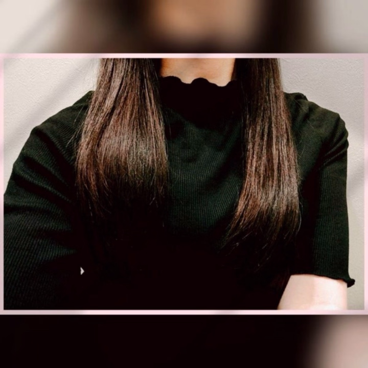 おはようございます！

今日は9時～18時です！
予約して下さったお兄様ありがとうございます♪
今日もたくさんのお誘いお待ちしています♡

今日から半袖デビューしました！